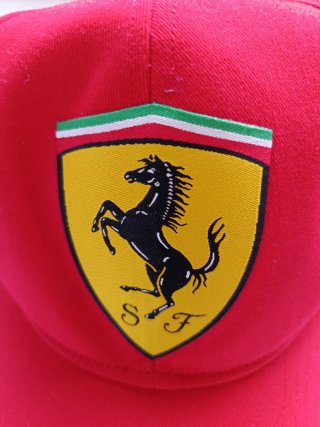 Gorra Ferrari