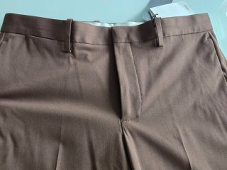 Pantalón Mango Marrón Hombre. De vestir.