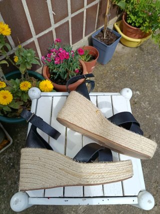 Sandalias cuña Mango azul marino