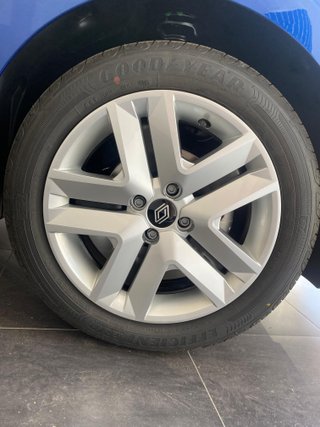 Renault Clio TECHNO GLP + GASOLINA 2025