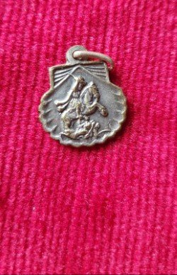 Antigua medalla San Jorge de plata