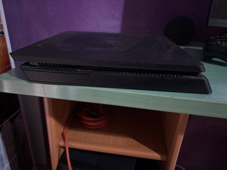 PS4 Slim Negra + Mando + Call of Duty + cascos