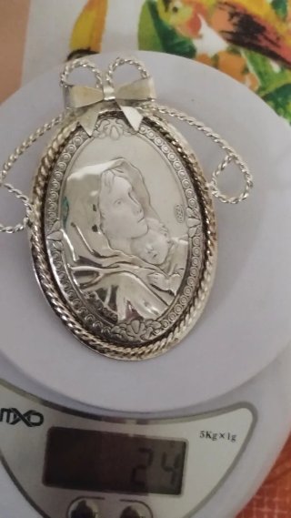 Medaglione Madonna con Gesù in Argento