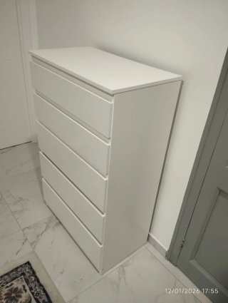 Cómoda 5 cajones Ikea blanca