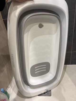 Bañera Twistshake + Regadera Baño