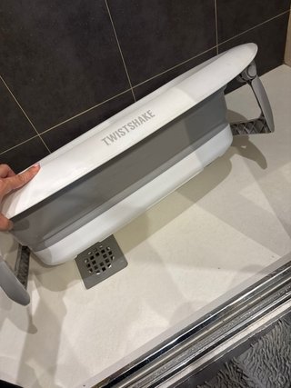 Bañera Twistshake + Regadera Baño