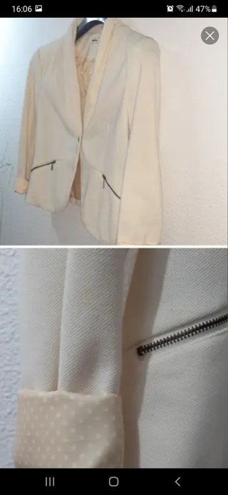 Chaqueta corta beige