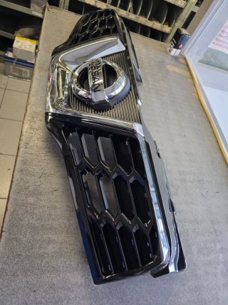 Rejilla Delantera Nissan Qashqai