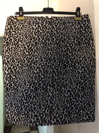 Falda Estampada Leopardo Talla 40