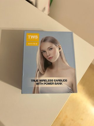 Auriculares TWS BTH-F9-5 con Power Bank