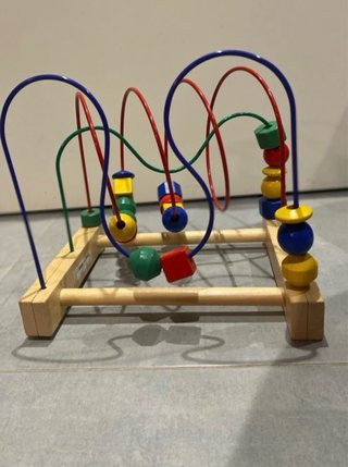 Juego motricidad bebés madera y metal