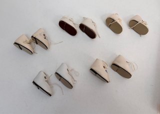 5 pares de zapatos para muñecas (varios modelos)