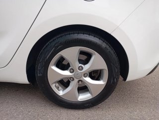 KIA Carens 2016
