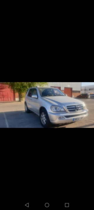 Mercedes-Benz ML 400