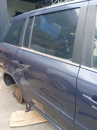 PUERTA TRASERA DERECHA Opel Zafira B (2005->)
