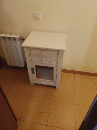 Mesa auxiliar de bambú beige