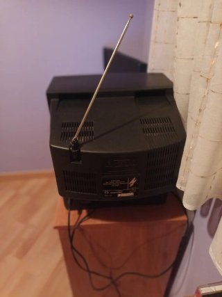 Televisor de tubo vintage.