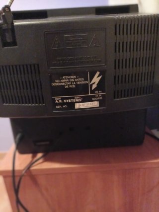 Televisor de tubo vintage.