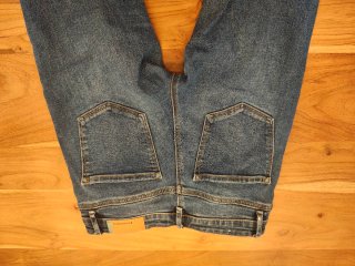 Pantalón pitillo Stradivarius azul talla 38