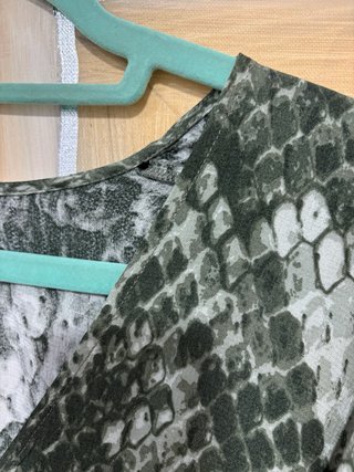 Vestido túnica estampado serpiente verde