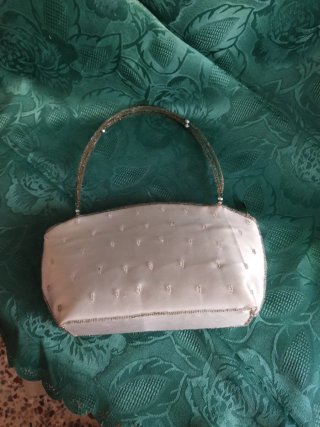 Pochette elegante cerimonia di colore grigio