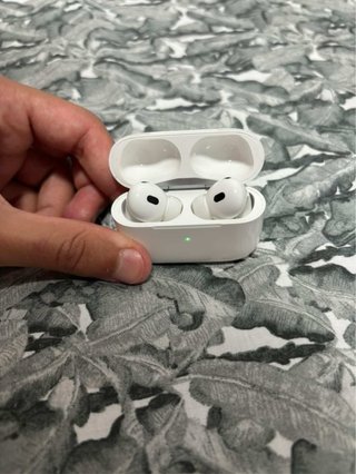 AirPods Pro (Apple)