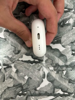 AirPods Pro (Apple)