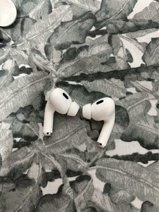 AirPods Pro (Apple)