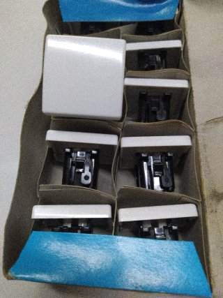 Conmutador Simón 27 Serie 10A 250V Blanco
