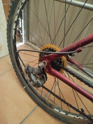 Bicicleta de Montaña EXTREM Roja