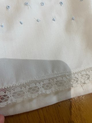 Sabanas de cuna blancas