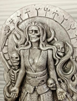 Hela Dea Esoterica Statua
