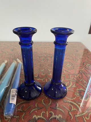 Candelabros de cristal azul