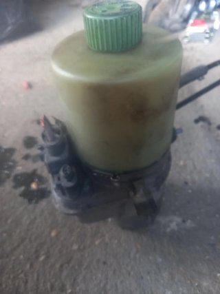Bomba Dirección Asistida VW 6R0423156B