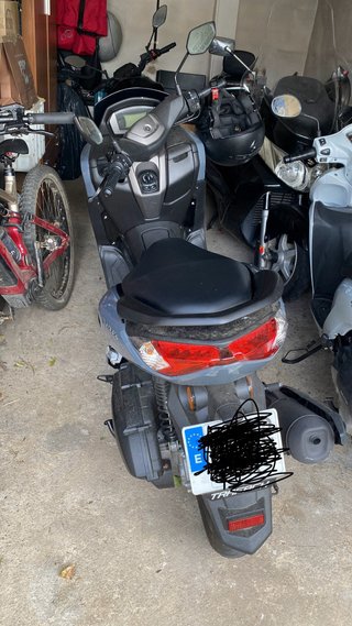 Yamaha NMAX 125 Scooter Automática Gris/Negro