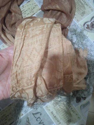 Foulard donna beige e marrone con frange