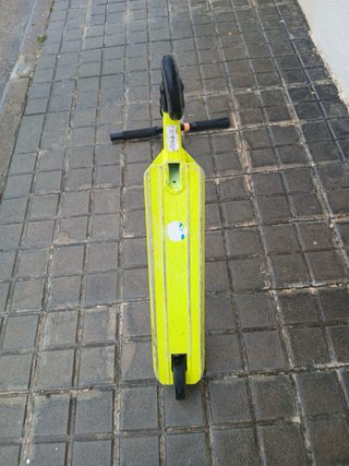 Patinete Oxelo color amarillo para niños