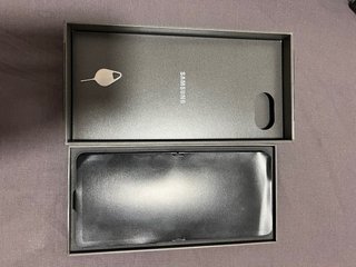 Samsung Galaxy Z Flip 7 Negro