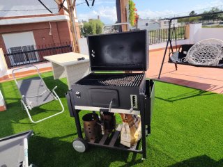 Barbacoa Kingston Negra y Plateada