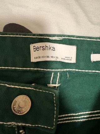 Pantalón ancho Bershka verde talla 38