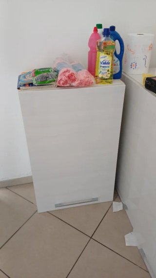 Vendo 20€ Al pezzo per far spazio alla nuova cucin