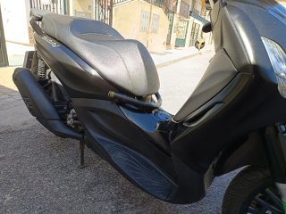 Piaggio Beverly 300 Negra
