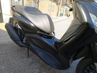 Piaggio Beverly 300 Negra