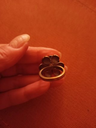 Anillos vintage morado y beige