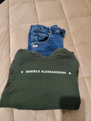 Daniele Alessandrini felpa maglione e jeans