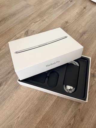MacBook Pro Apple
