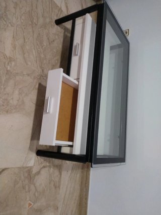 Mesa auxiliar comedor cristal y metal