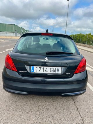 Peugeot 207 2010
