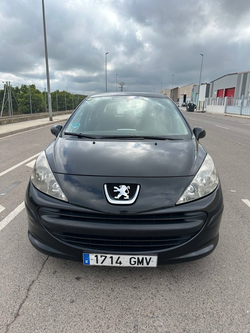 Peugeot 207 2010, foto 3