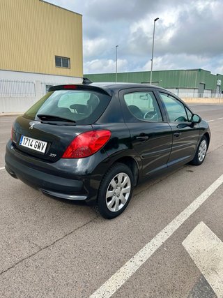 Peugeot 207 2010